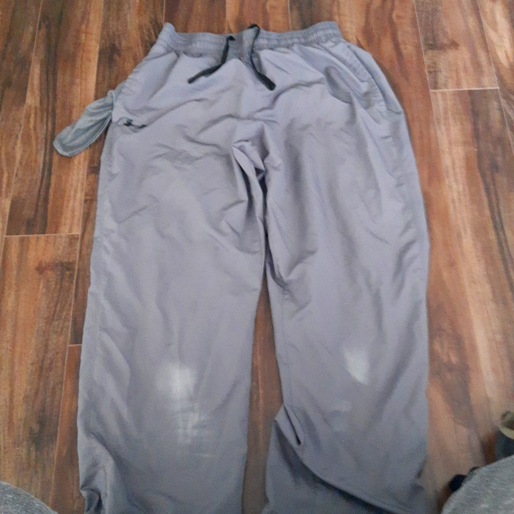 Under armor sweats large